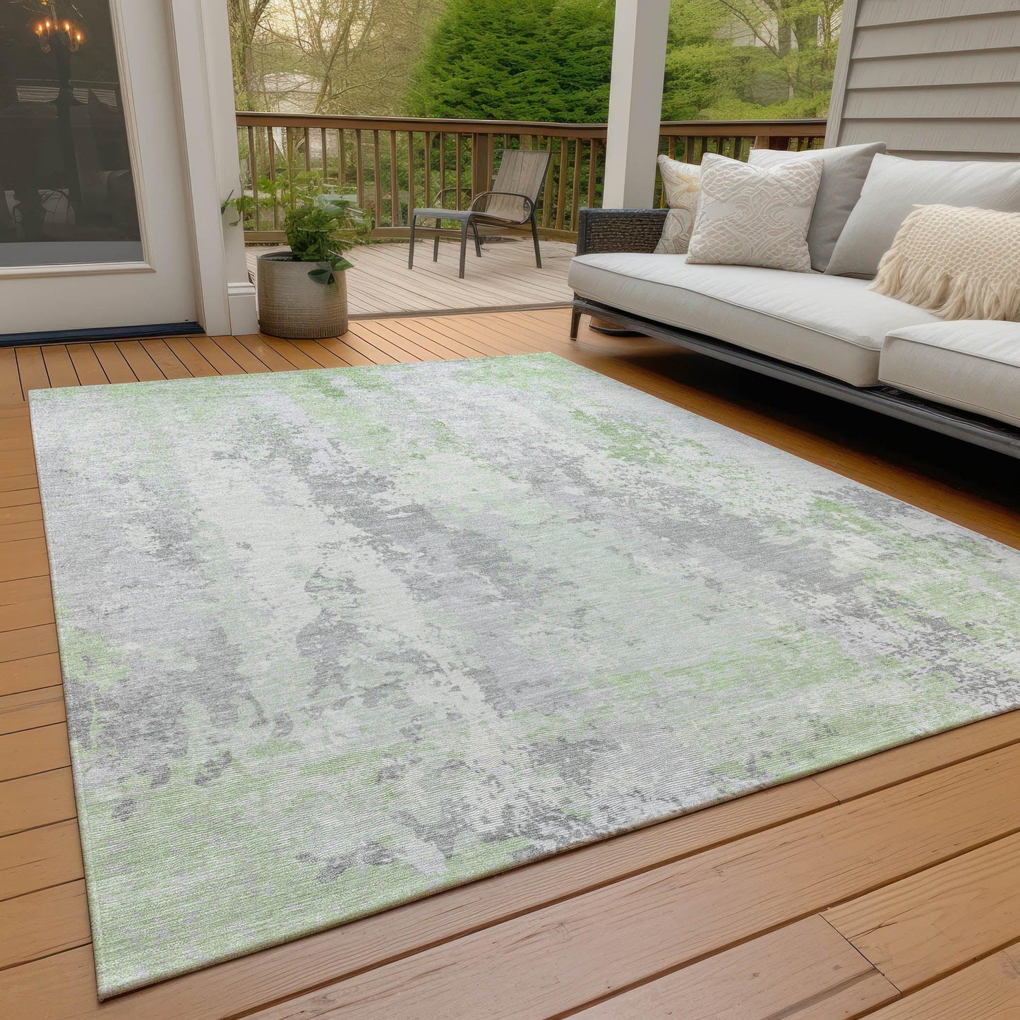 Taelara Green Washable Indoor-Outdoor Rug