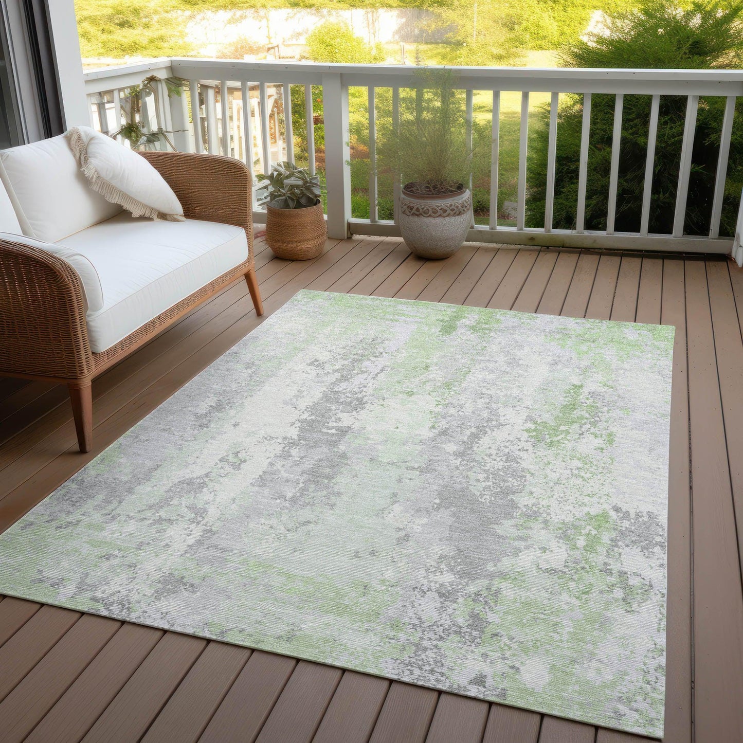 Taelara Green Washable Indoor-Outdoor Rug