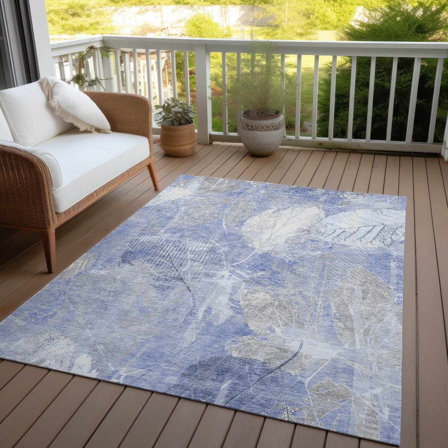 Taelas Blue Washable Indoor-Outdoor Rug