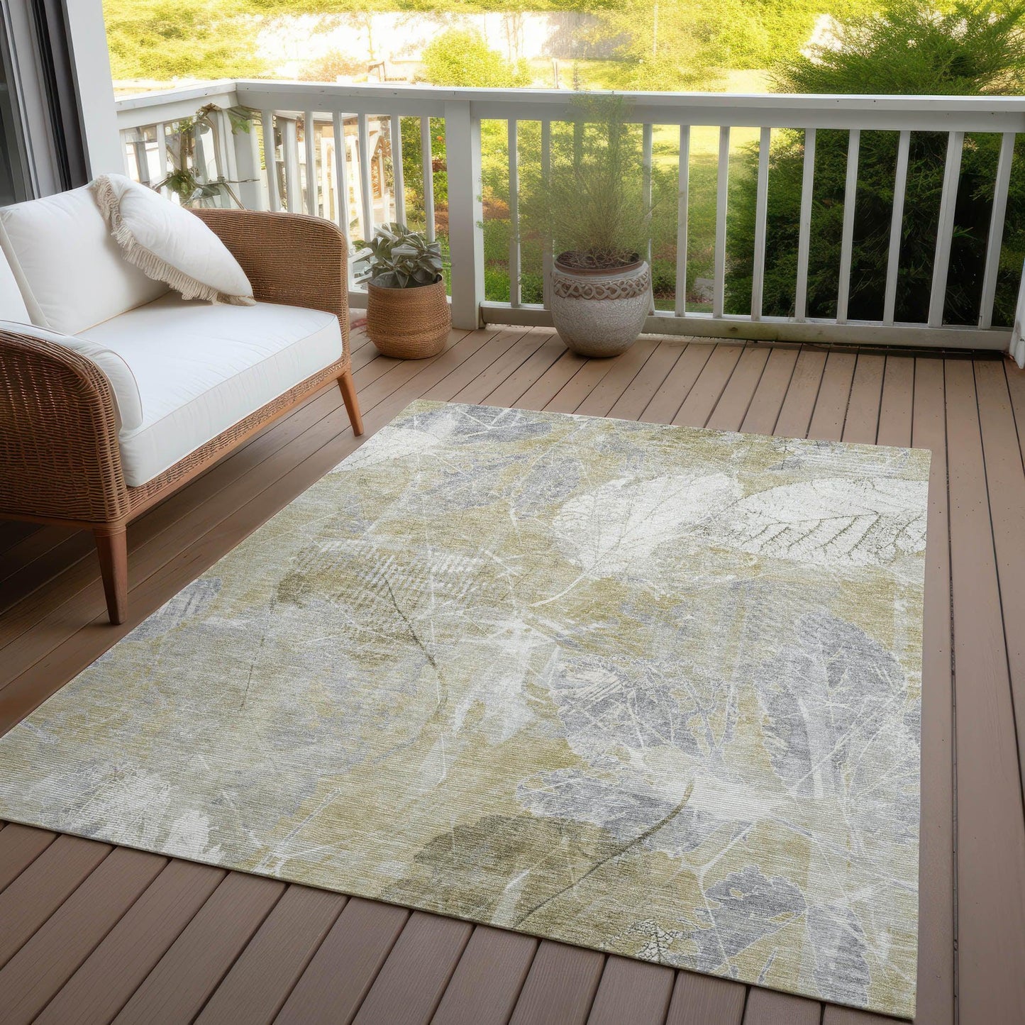 Taelas Brown Washable Indoor-Outdoor Rug