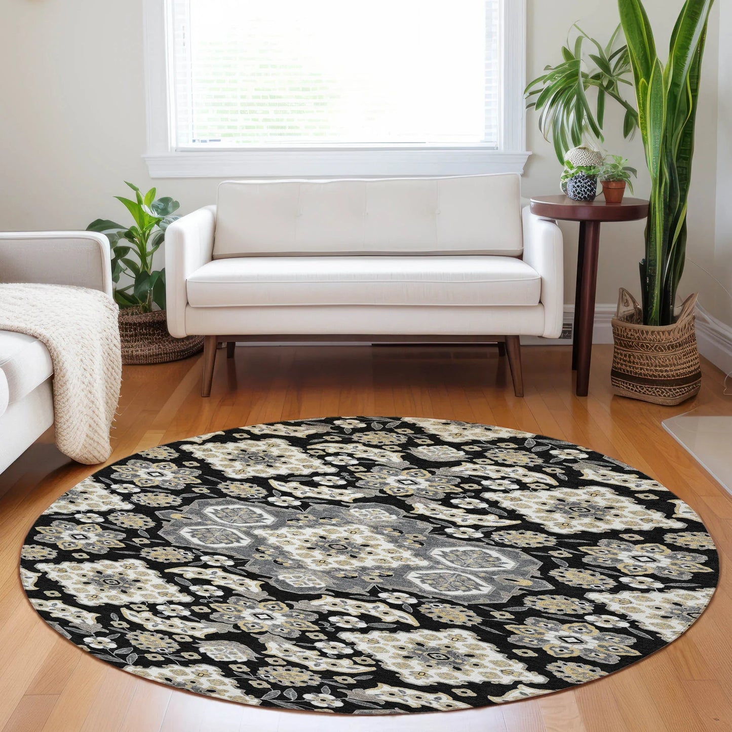 Taelira Black Washable Indoor-Outdoor Rug