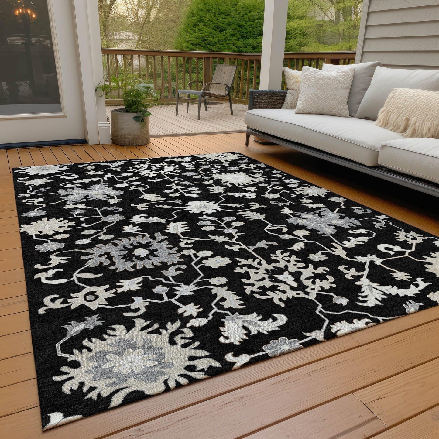 Taelius Black Washable Indoor-Outdoor Rug