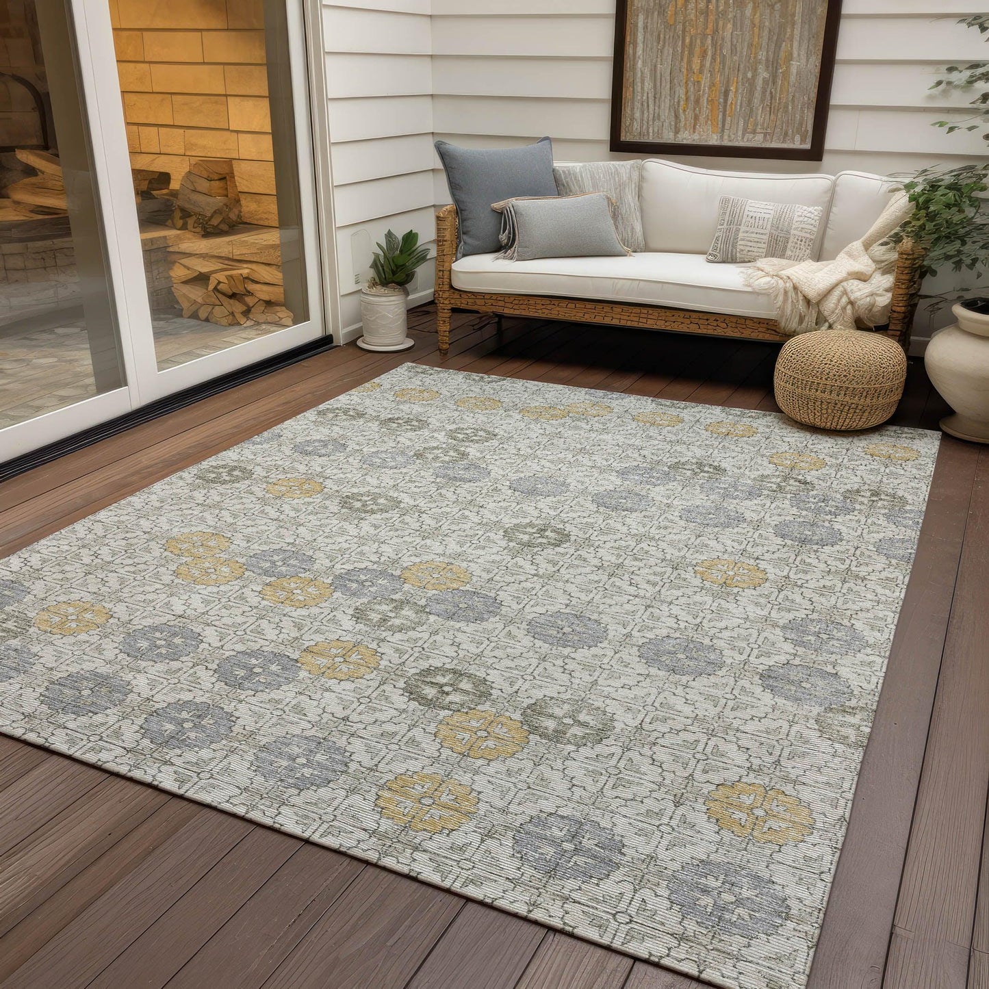 Taelon Ivory Washable Indoor-Outdoor Rug