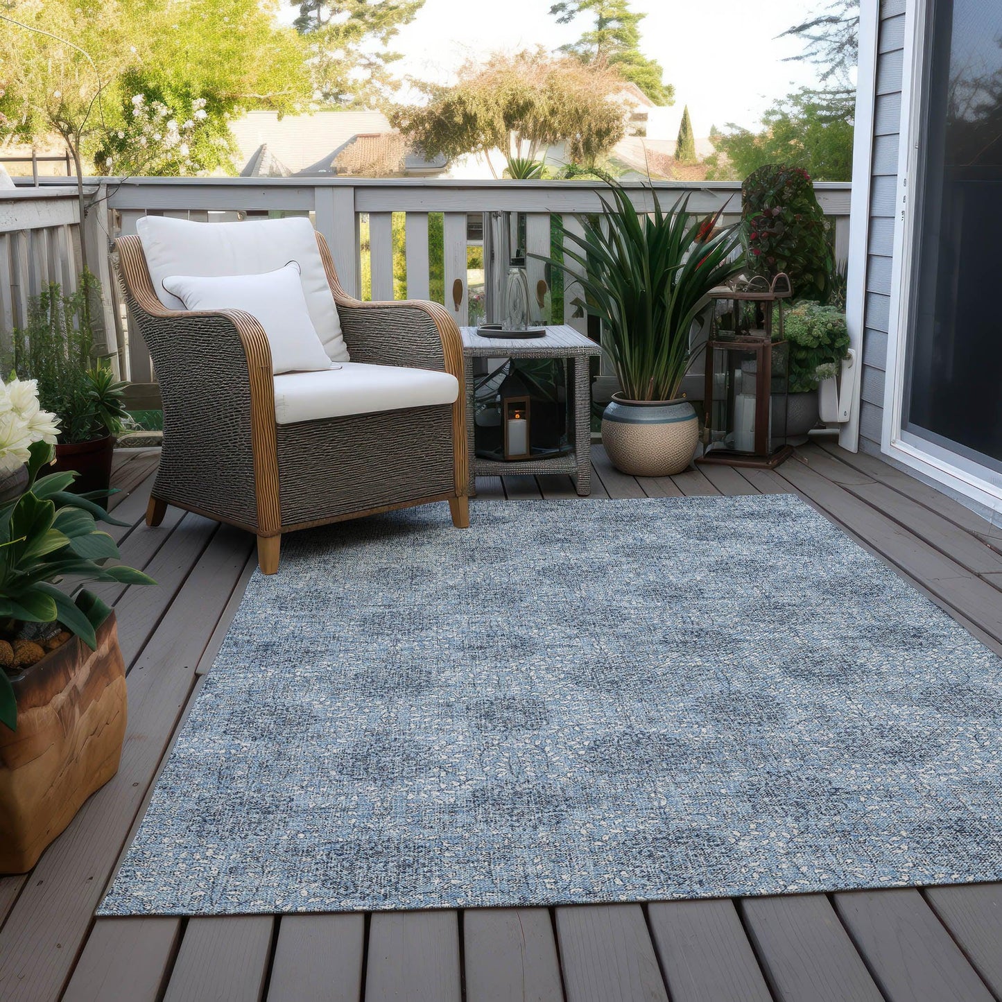 Taelora Blue Washable Indoor-Outdoor Rug